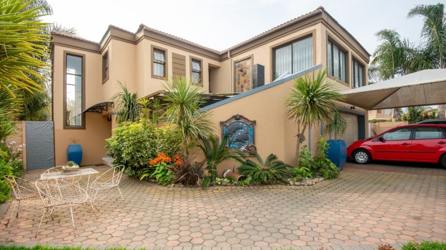 3 Bedroom Property for Sale in Reebok Western Cape